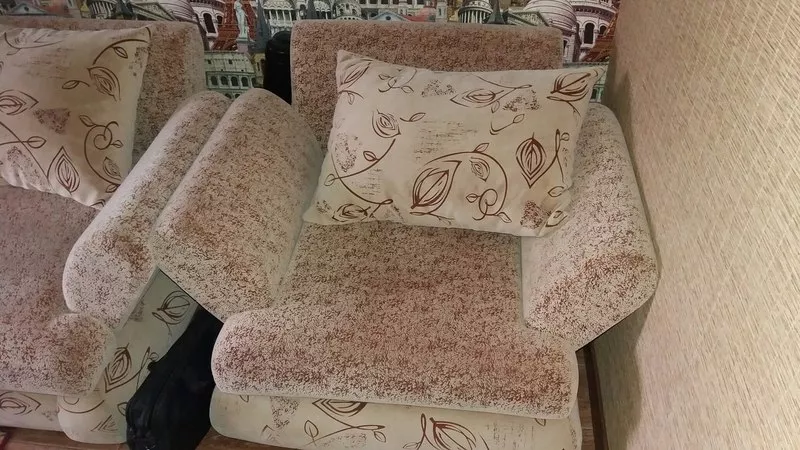 Продам мягкий угловой диван 2